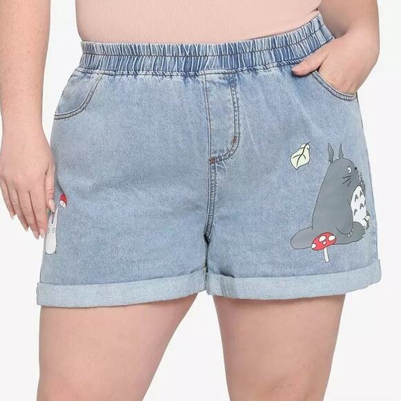 Hot Topic Plus Size 3 Studio Ghibli My Neighbor Totoro Elastic Denim Shorts 3X - Picture 1 of 3